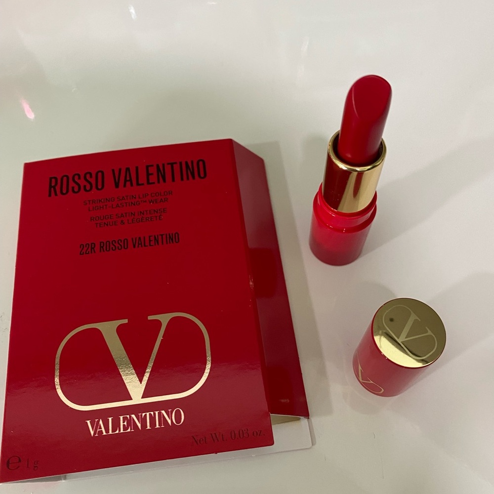 Valentino Rosso Striking Satin Lip Color 22R Rosso Valentino Mini